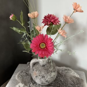 Sweet Petite – Klein roze boeket in kruik