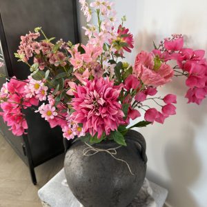 Country Rose Charm - in stenen pot