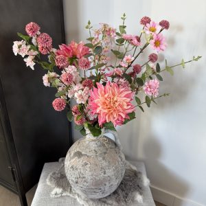 Soft Rose Garden - in stenen kruik